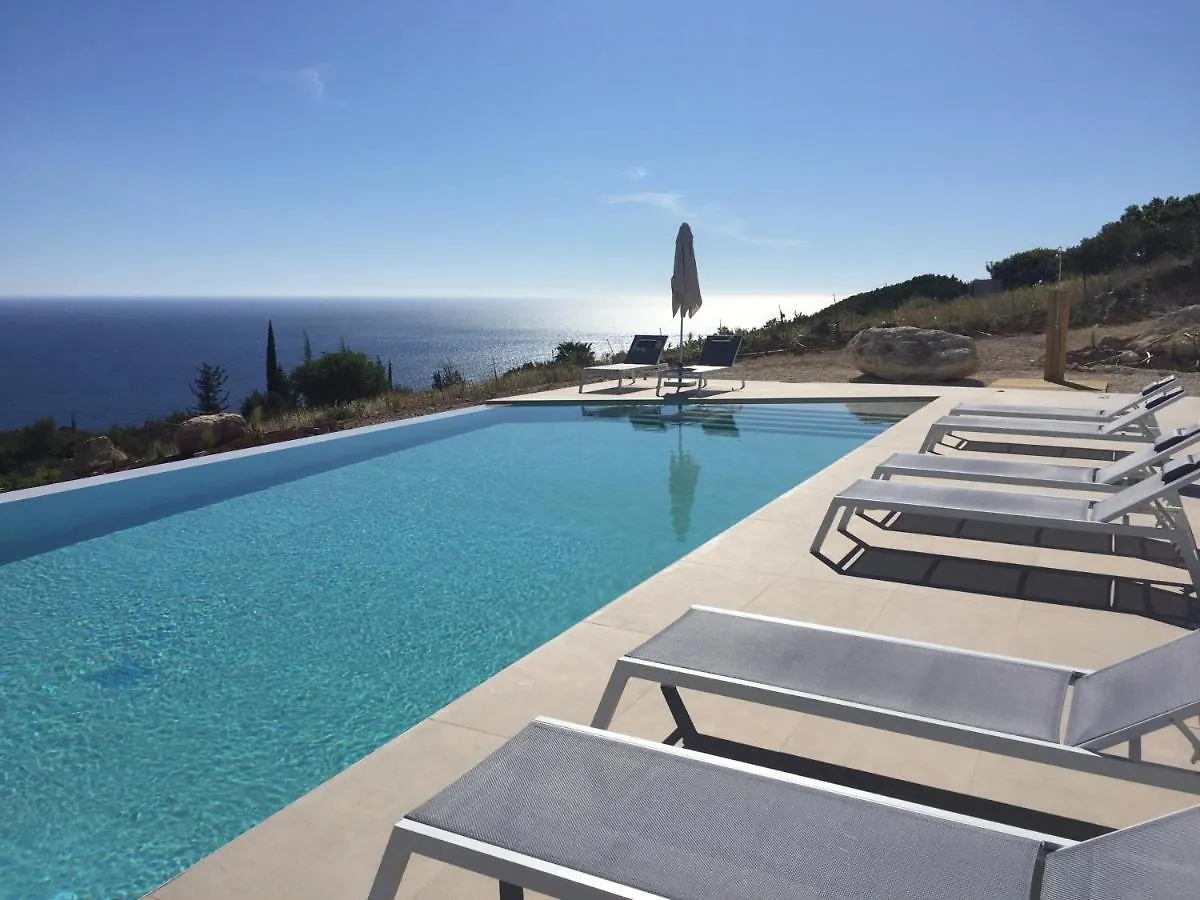 Kefalonian Escape Suites Valeriános